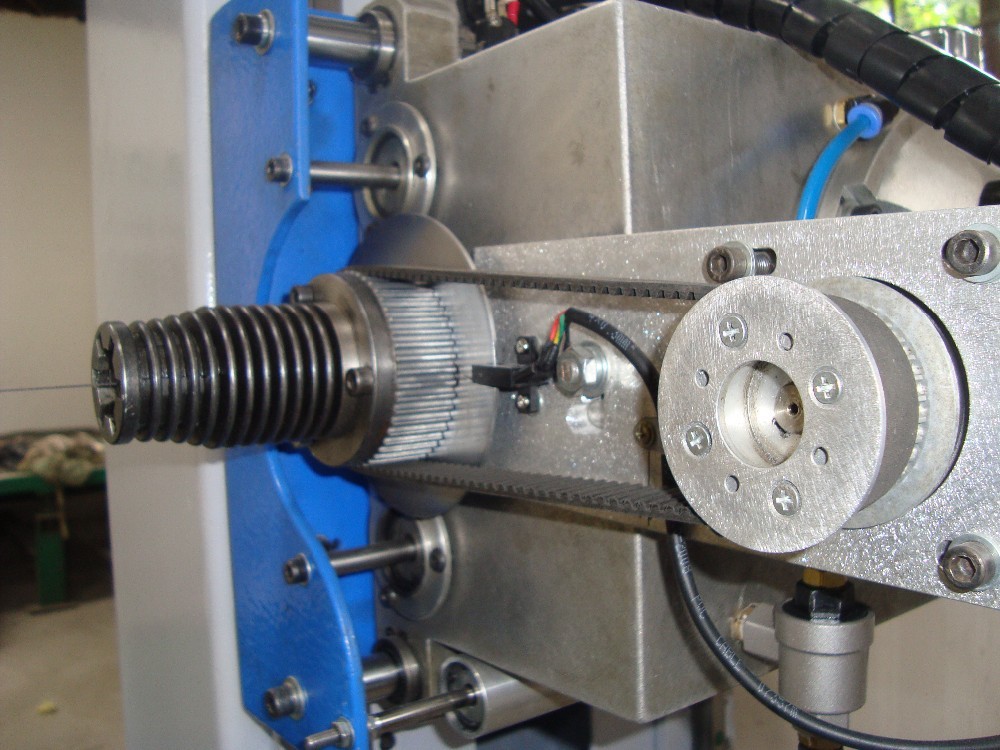 Automatic Vertical Fast Wire Contour Machine For Phenolic Foam Cutting